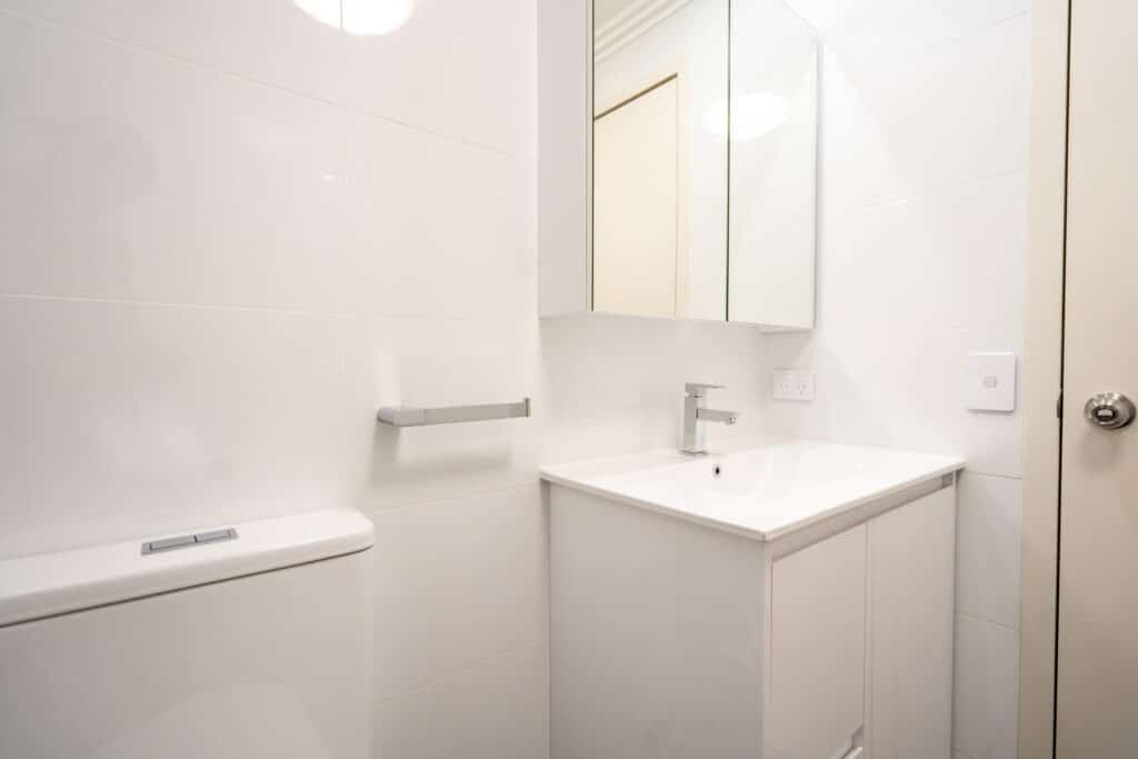 Understanding the Hidden Costs of Poor Planning in Minor Bathroom Renovations